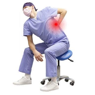 8 iš 10 odontologų skundžiasi nugaros skausmais. Kaip išspręsti šią problemą?